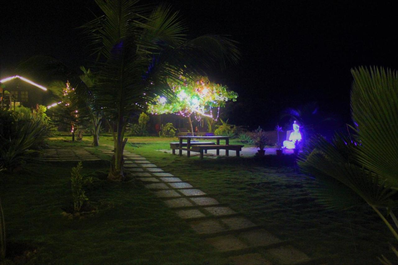 Hotel Lotus Sutra Arambol Exterior foto